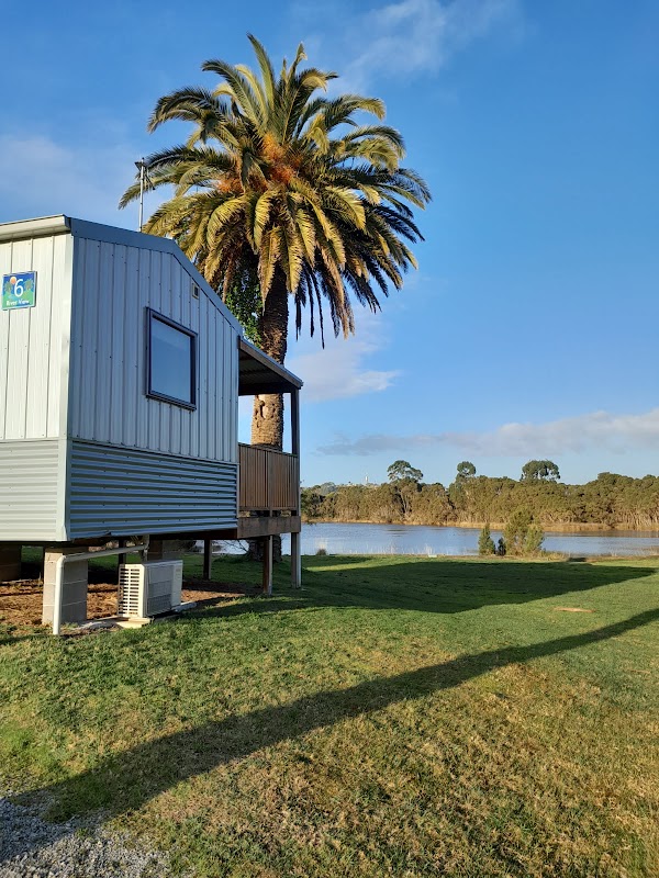 River Breeze Caravan and Cabin Park 1