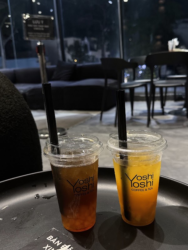 YoshiYoshi Coffee & Tea - Quận 5 4