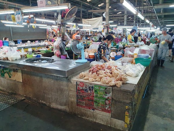 Chang Phuak Market 2