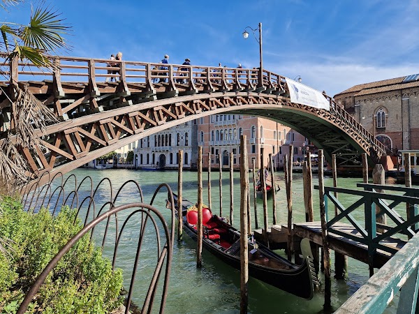 Ponte dell'Accademia 4