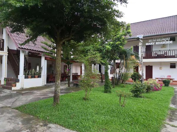 Riverside Garden Hostel