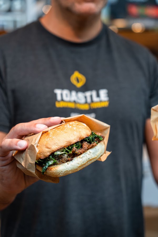 TOASTLE - Mercado Bom Sucesso 3