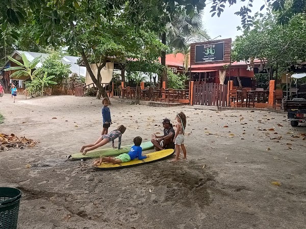 Choco's Surf School 3