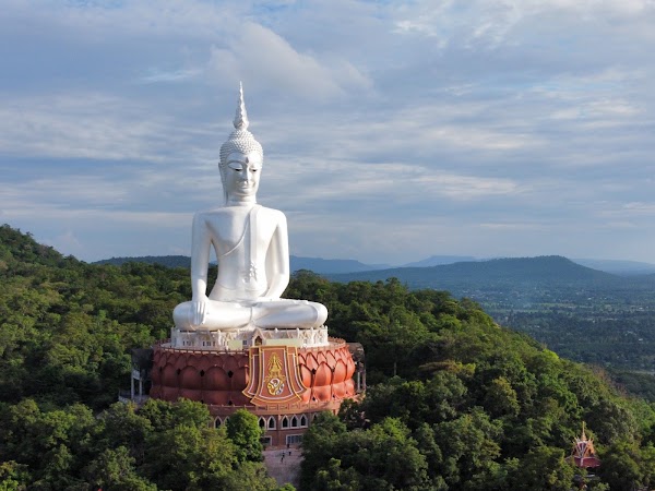 Wat Roi Phra Phutthabat Phu Manorom 5