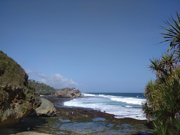 Mbuluk Beach