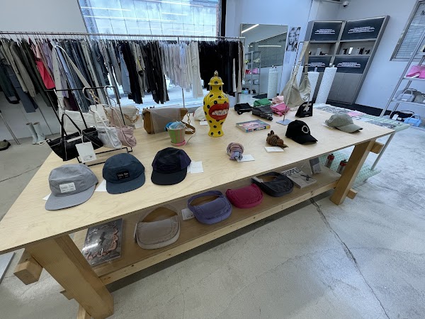 Matin Kim Flagship Store 5
