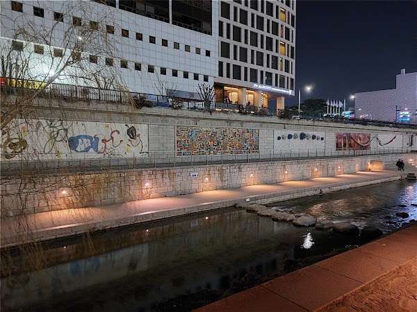 Dongdaemun Underground Shopping Center 4