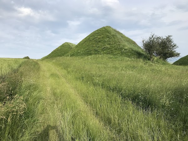Mounds from Șona