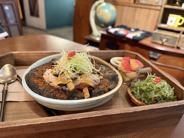 刺青大叔的料理屋 ｜圓環店Cafe & Curry | 咖啡·音樂·喫茶·愛情｜ 3