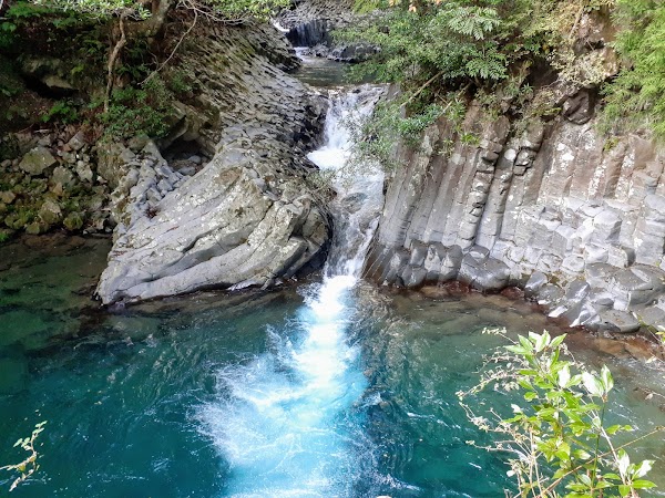 Deai-daru Falls (2)