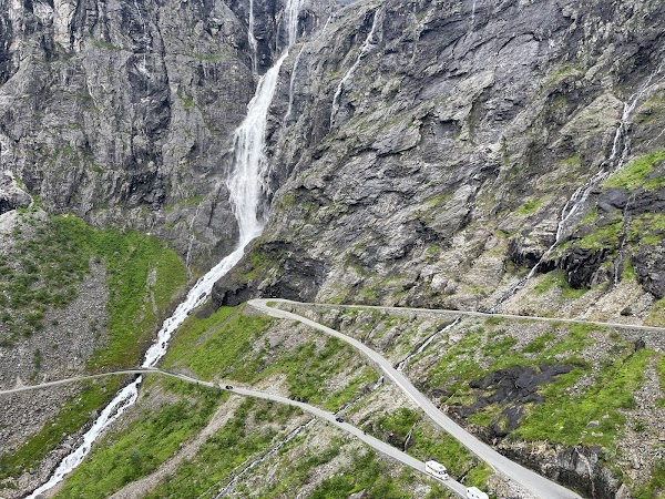 Trollstigen Foothill Viewpoint 4