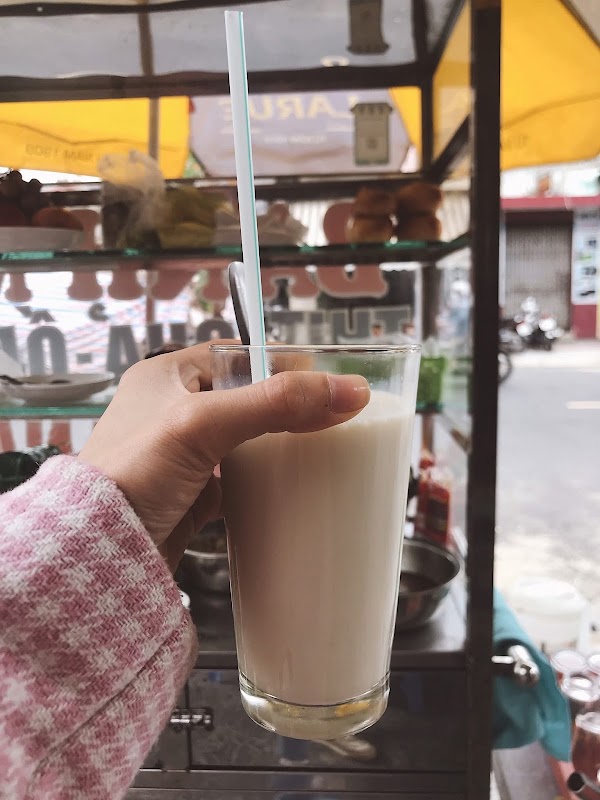 Tiệm bánh mì cô Thương 2