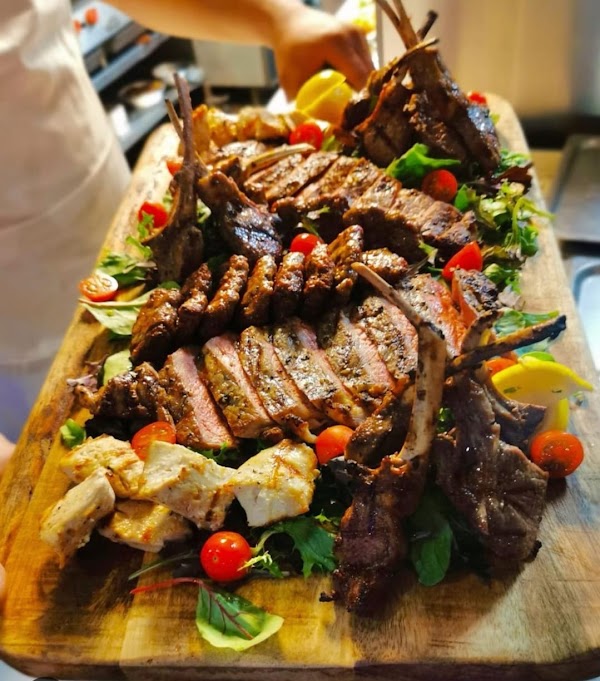 Mashu Mashu Mediterranean Grill 4