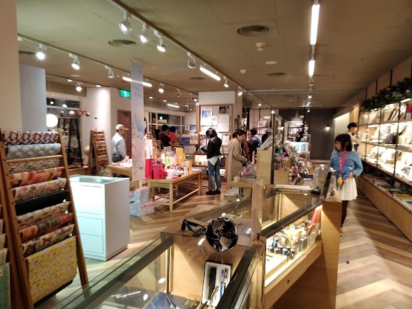 Eslite R79 Store / Zhongshan Underground Book Street 4