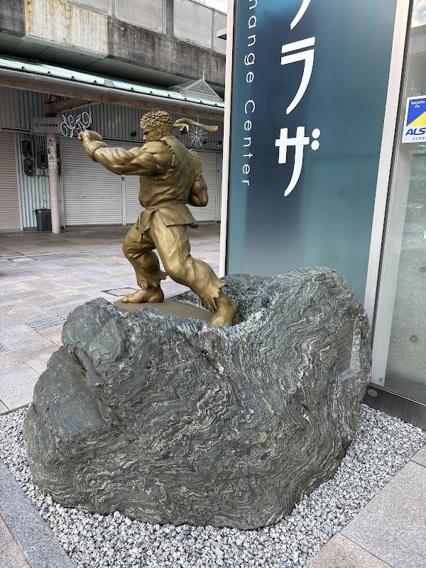 Statue of Ryu from Street Fighter 1
