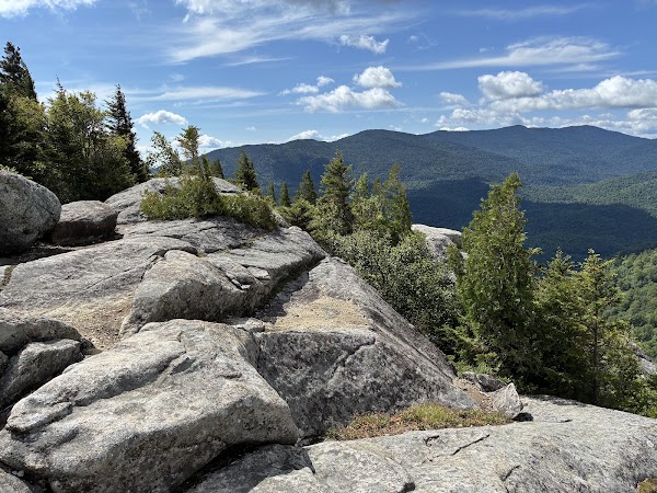 Bear Den Mountain Trailhead