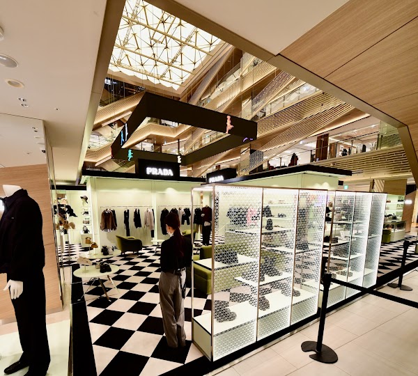 Prada Ginza Six 5