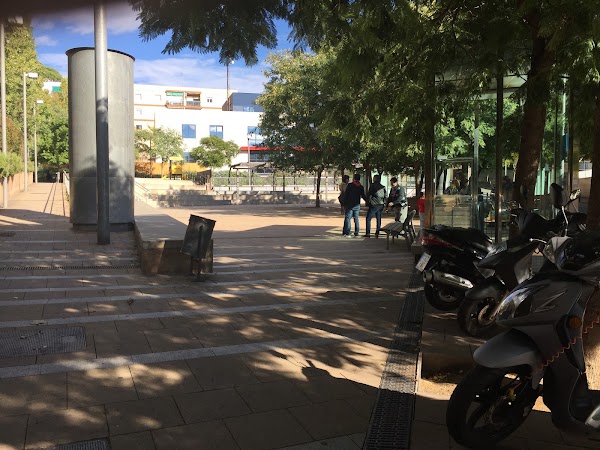 Plaça de Josep Tarradellas 2