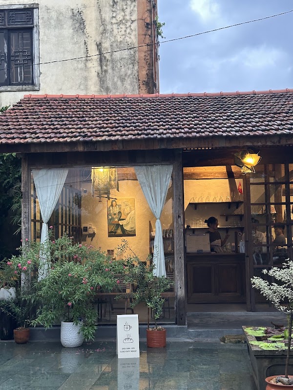 Good Pages - Hoi An bookstore & cafe