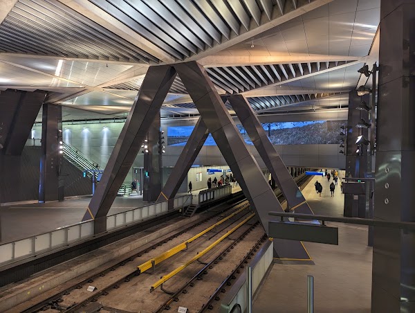 Central Station 2