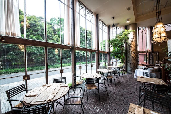 Cafe La Boheme Shinjuku Gyoen