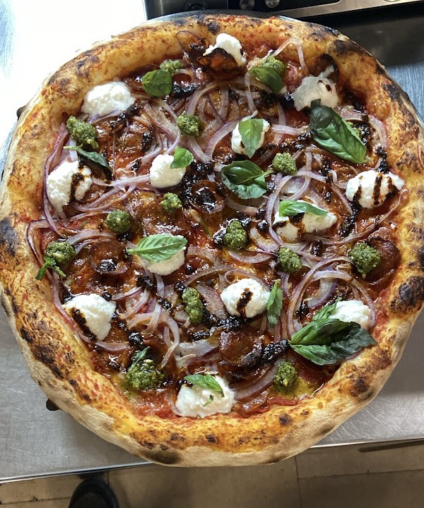 OLIO PIZZA BAR 4