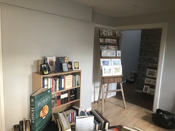 The Secret Bookshelf 5