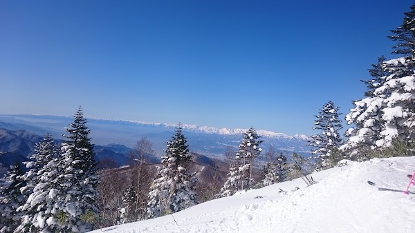 Yakebitaiyama Ski area