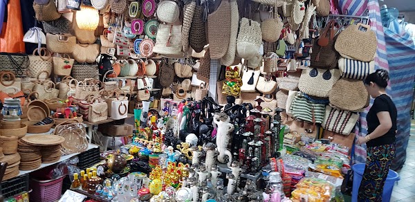 Dam Market 2