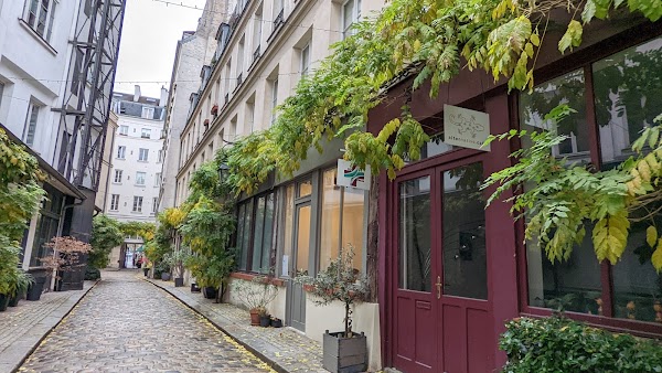Cour Damoye