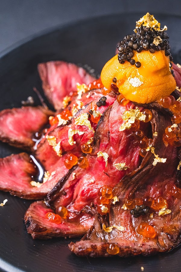 WAGYU SUSHI and SANDWICH Tsukiji Wine Stand 88 5