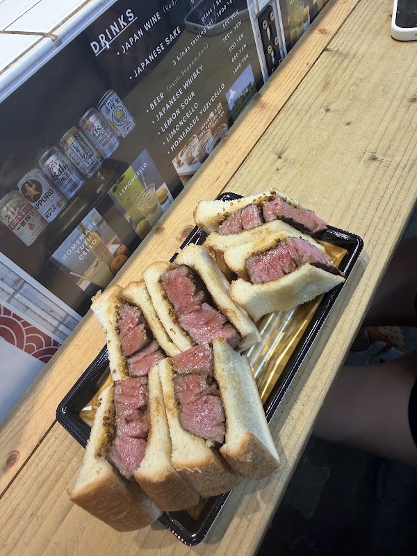 WAGYU SUSHI and SANDWICH Tsukiji Wine Stand 88 2