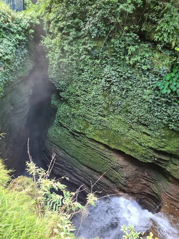 Devi's falls Pokhara 4