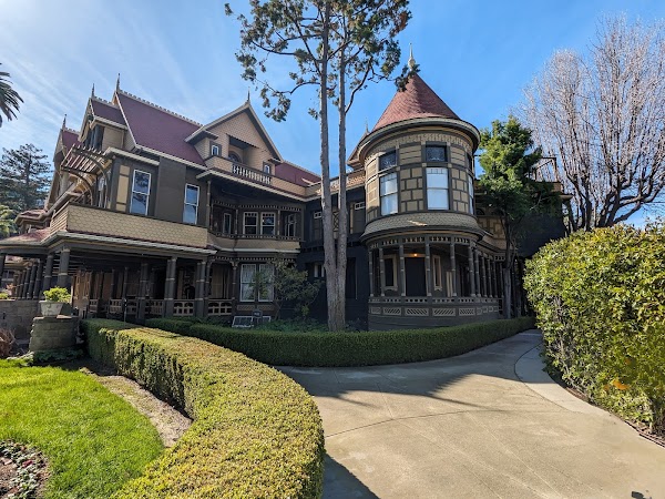 Winchester Mystery House 5