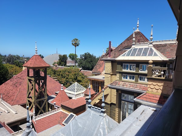 Winchester Mystery House 4