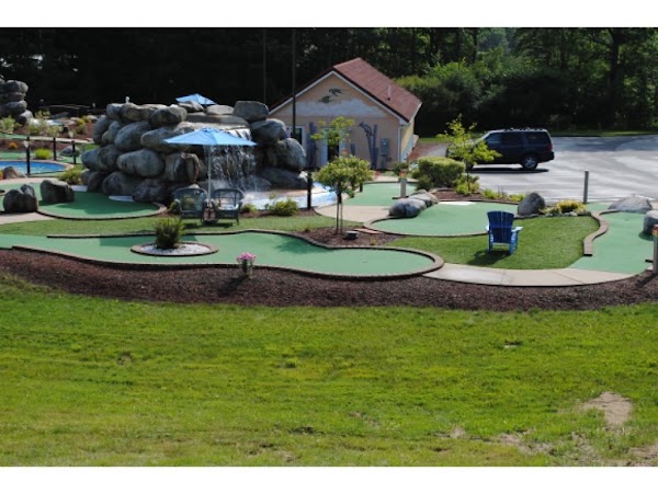 Paradise Falls Mini Golf