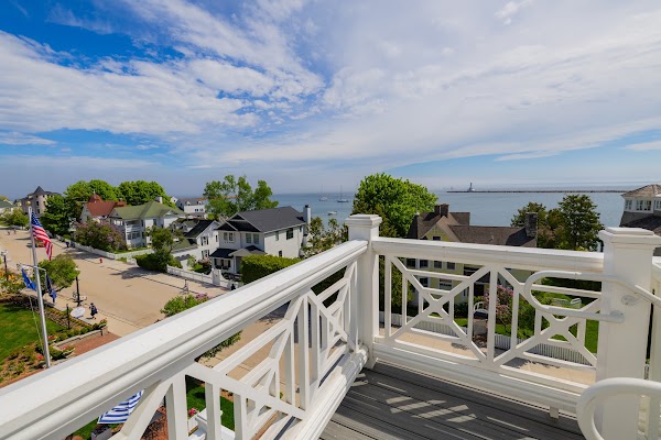Harbour View Inn - Mackinac Island, MI