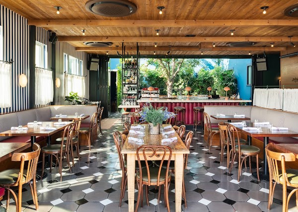 Simonette Restaurant 1