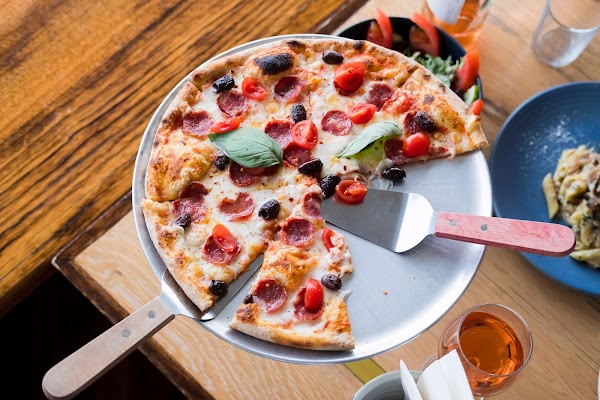 Nude Pizza 4