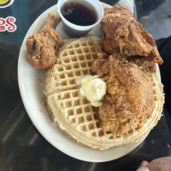 Lo-Lo's Chicken & Waffles 3