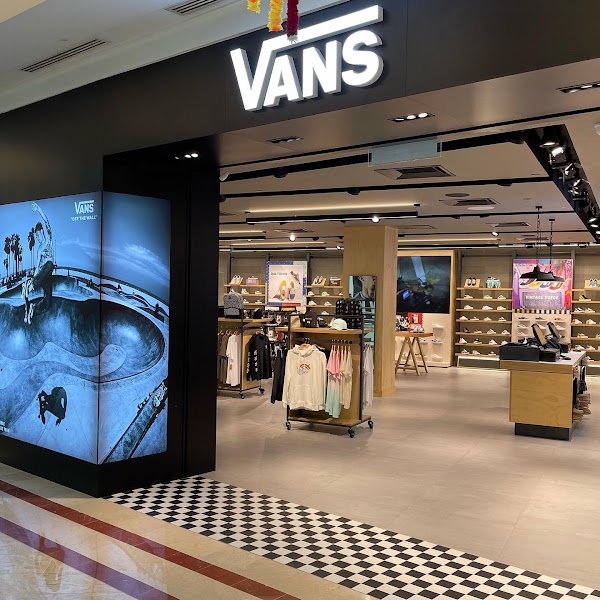VANS KLCC