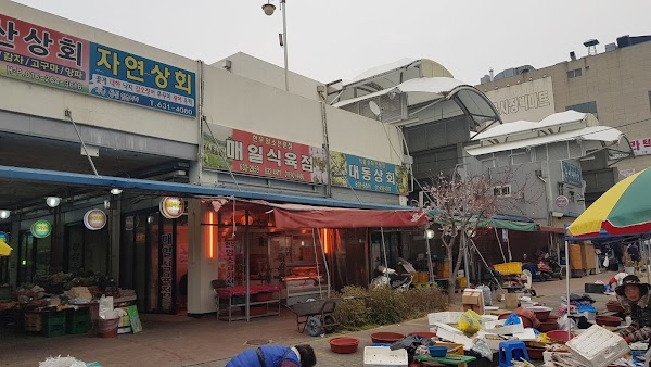 Hongsung the 5th regular market 1
