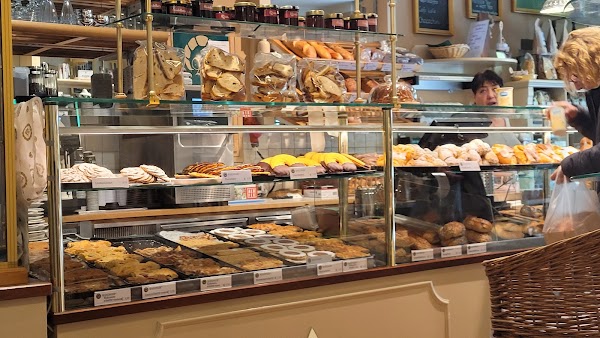 Cafe Bäckerei Konditorei Maislinger