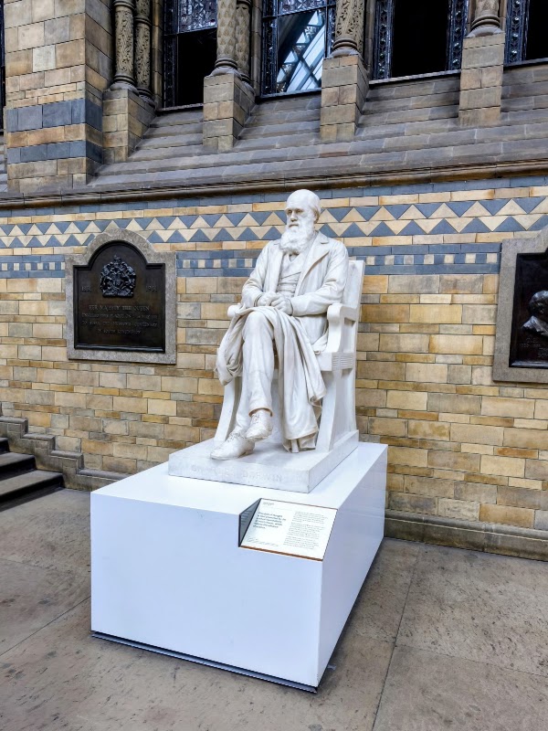 Charles Darwin monument 1