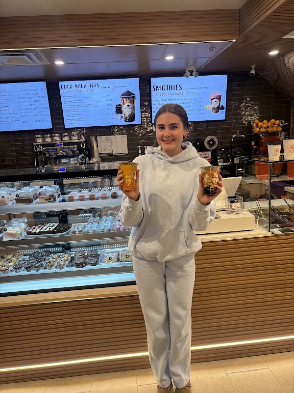 Zoya Cafe & Bubble Tea 3