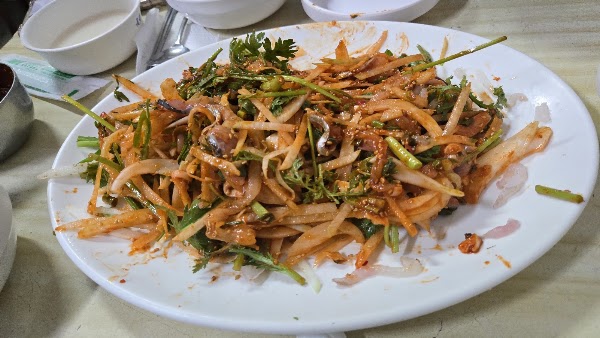 Yeong-deok Dining Restaurant 3