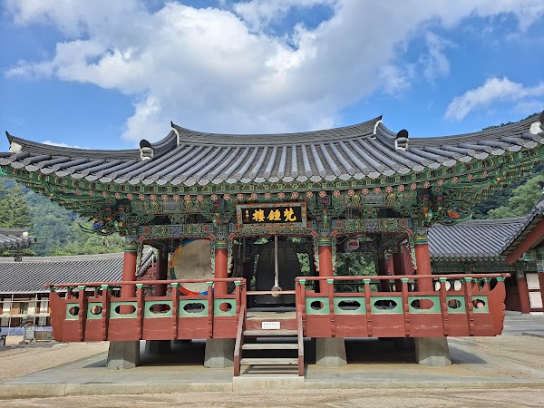 Baekdamsa Temple 5