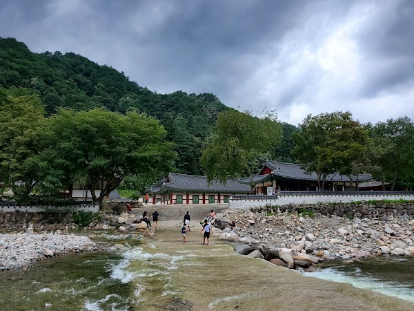 Baekdamsa Temple 2