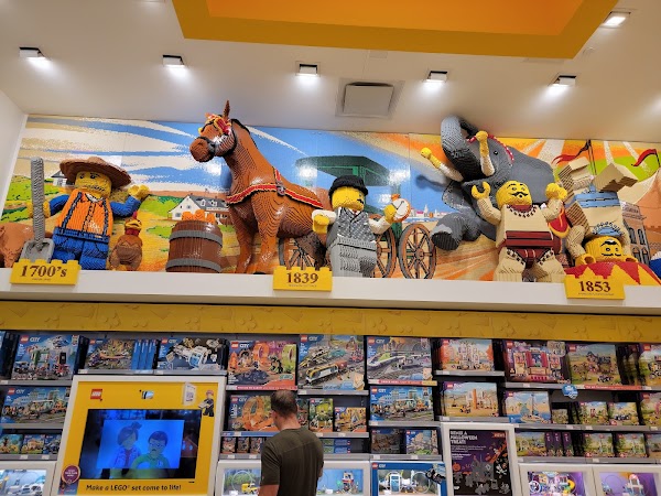 The LEGO® Store Fifth Avenue 3