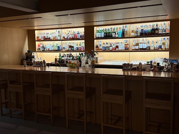 Bar Pivot